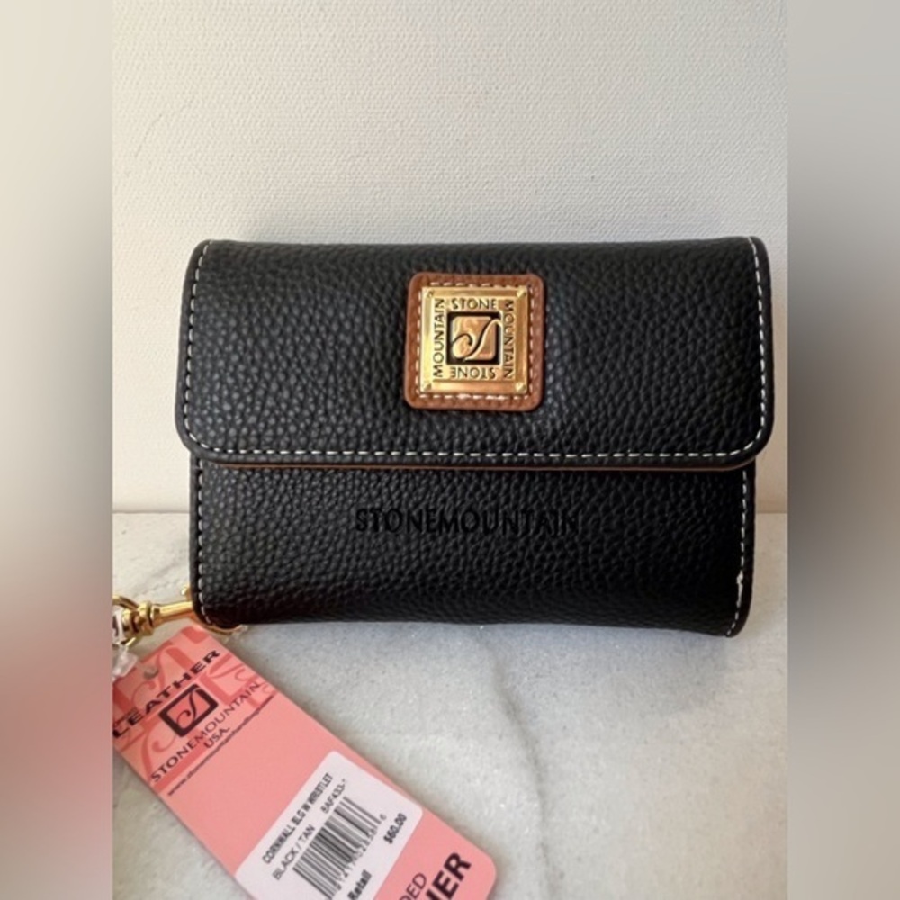 Stone Mountain bounded leather wallet wristlet new